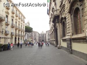 [P44] Via Etnea şi în faţă, în plan îndepărtat, Porta Uzeda » foto by irinad
 - 
<span class="allrVoted glyphicon glyphicon-heart hidden" id="av872807"></span>
<a class="m-l-10 hidden" id="sv872807" onclick="voting_Foto_DelVot(,872807,3109)" role="button">șterge vot <span class="glyphicon glyphicon-remove"></span></a>
<a id="v9872807" class=" c-red"  onclick="voting_Foto_SetVot(872807)" role="button"><span class="glyphicon glyphicon-heart-empty"></span> <b>LIKE</b> = Votează poza</a> <img class="hidden"  id="f872807W9" src="/imagini/loader.gif" border="0" /><span class="AjErrMes hidden" id="e872807ErM"></span>