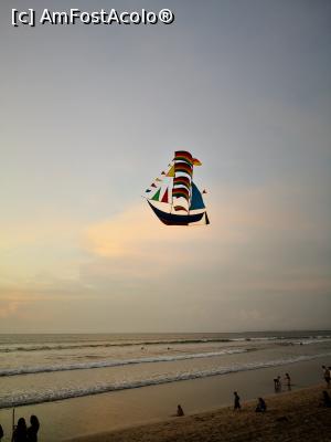 [P23] Vaporaș " Zmeu" , Kuta beach, Bali.  » foto by dan39
 - 
<span class="allrVoted glyphicon glyphicon-heart hidden" id="av1142961"></span>
<a class="m-l-10 hidden" id="sv1142961" onclick="voting_Foto_DelVot(,1142961,3149)" role="button">șterge vot <span class="glyphicon glyphicon-remove"></span></a>
<a id="v91142961" class=" c-red"  onclick="voting_Foto_SetVot(1142961)" role="button"><span class="glyphicon glyphicon-heart-empty"></span> <b>LIKE</b> = Votează poza</a> <img class="hidden"  id="f1142961W9" src="/imagini/loader.gif" border="0" /><span class="AjErrMes hidden" id="e1142961ErM"></span>