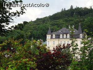 [P12] Karlovy Vary » foto by simon_niculae
 - 
<span class="allrVoted glyphicon glyphicon-heart hidden" id="av753911"></span>
<a class="m-l-10 hidden" id="sv753911" onclick="voting_Foto_DelVot(,753911,3167)" role="button">șterge vot <span class="glyphicon glyphicon-remove"></span></a>
<a id="v9753911" class=" c-red"  onclick="voting_Foto_SetVot(753911)" role="button"><span class="glyphicon glyphicon-heart-empty"></span> <b>LIKE</b> = Votează poza</a> <img class="hidden"  id="f753911W9" src="/imagini/loader.gif" border="0" /><span class="AjErrMes hidden" id="e753911ErM"></span>