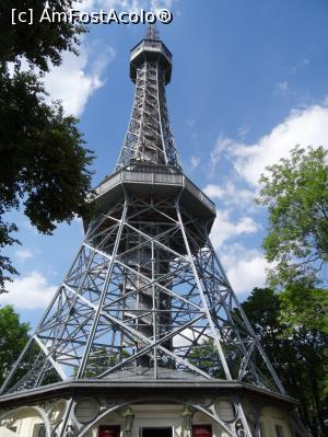 [P17] turnul Petrin » foto by simon_niculae
 - 
<span class="allrVoted glyphicon glyphicon-heart hidden" id="av754217"></span>
<a class="m-l-10 hidden" id="sv754217" onclick="voting_Foto_DelVot(,754217,3167)" role="button">șterge vot <span class="glyphicon glyphicon-remove"></span></a>
<a id="v9754217" class=" c-red"  onclick="voting_Foto_SetVot(754217)" role="button"><span class="glyphicon glyphicon-heart-empty"></span> <b>LIKE</b> = Votează poza</a> <img class="hidden"  id="f754217W9" src="/imagini/loader.gif" border="0" /><span class="AjErrMes hidden" id="e754217ErM"></span>