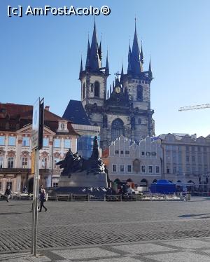 [P23] Piața Orașului Vechi: Biserica Maicii Domnului, Palatul Golz-Kinsky și Monumentul Jan Hus » foto by Carmen Ion
 - 
<span class="allrVoted glyphicon glyphicon-heart hidden" id="av1289238"></span>
<a class="m-l-10 hidden" id="sv1289238" onclick="voting_Foto_DelVot(,1289238,3167)" role="button">șterge vot <span class="glyphicon glyphicon-remove"></span></a>
<a id="v91289238" class=" c-red"  onclick="voting_Foto_SetVot(1289238)" role="button"><span class="glyphicon glyphicon-heart-empty"></span> <b>LIKE</b> = Votează poza</a> <img class="hidden"  id="f1289238W9" src="/imagini/loader.gif" border="0" /><span class="AjErrMes hidden" id="e1289238ErM"></span>