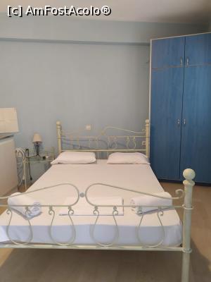 [P03] Camera2 Giorgio Apartments Nikiana » foto by ralt
 - 
<span class="allrVoted glyphicon glyphicon-heart hidden" id="av1248015"></span>
<a class="m-l-10 hidden" id="sv1248015" onclick="voting_Foto_DelVot(,1248015,3173)" role="button">șterge vot <span class="glyphicon glyphicon-remove"></span></a>
<a id="v91248015" class=" c-red"  onclick="voting_Foto_SetVot(1248015)" role="button"><span class="glyphicon glyphicon-heart-empty"></span> <b>LIKE</b> = Votează poza</a> <img class="hidden"  id="f1248015W9" src="/imagini/loader.gif" border="0" /><span class="AjErrMes hidden" id="e1248015ErM"></span>