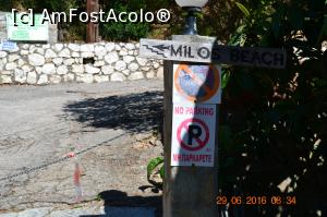 [P20] indicatorul spre plaja Milos.  » foto by adryana
 - 
<span class="allrVoted glyphicon glyphicon-heart hidden" id="av759434"></span>
<a class="m-l-10 hidden" id="sv759434" onclick="voting_Foto_DelVot(,759434,3173)" role="button">șterge vot <span class="glyphicon glyphicon-remove"></span></a>
<a id="v9759434" class=" c-red"  onclick="voting_Foto_SetVot(759434)" role="button"><span class="glyphicon glyphicon-heart-empty"></span> <b>LIKE</b> = Votează poza</a> <img class="hidden"  id="f759434W9" src="/imagini/loader.gif" border="0" /><span class="AjErrMes hidden" id="e759434ErM"></span>