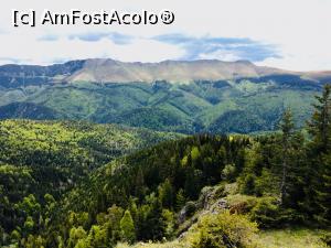 [P02] Creasta Oslea,vecina de peste drum a Retezatului Mic » foto by noi doi
 - 
<span class="allrVoted glyphicon glyphicon-heart hidden" id="av1166003"></span>
<a class="m-l-10 hidden" id="sv1166003" onclick="voting_Foto_DelVot(,1166003,3180)" role="button">șterge vot <span class="glyphicon glyphicon-remove"></span></a>
<a id="v91166003" class=" c-red"  onclick="voting_Foto_SetVot(1166003)" role="button"><span class="glyphicon glyphicon-heart-empty"></span> <b>LIKE</b> = Votează poza</a> <img class="hidden"  id="f1166003W9" src="/imagini/loader.gif" border="0" /><span class="AjErrMes hidden" id="e1166003ErM"></span>