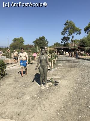 [P82] Mud Bath, alb și gri...  » foto by krisstinna
 - 
<span class="allrVoted glyphicon glyphicon-heart hidden" id="av1122582"></span>
<a class="m-l-10 hidden" id="sv1122582" onclick="voting_Foto_DelVot(,1122582,3186)" role="button">șterge vot <span class="glyphicon glyphicon-remove"></span></a>
<a id="v91122582" class=" c-red"  onclick="voting_Foto_SetVot(1122582)" role="button"><span class="glyphicon glyphicon-heart-empty"></span> <b>LIKE</b> = Votează poza</a> <img class="hidden"  id="f1122582W9" src="/imagini/loader.gif" border="0" /><span class="AjErrMes hidden" id="e1122582ErM"></span>
