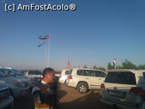 [P17] parcarea deja era plina, cred ca fiecare astfel de statie de adunare poate primii cateva zeci de masini » foto by roth
 - 
<span class="allrVoted glyphicon glyphicon-heart hidden" id="av823418"></span>
<a class="m-l-10 hidden" id="sv823418" onclick="voting_Foto_DelVot(,823418,3199)" role="button">șterge vot <span class="glyphicon glyphicon-remove"></span></a>
<a id="v9823418" class=" c-red"  onclick="voting_Foto_SetVot(823418)" role="button"><span class="glyphicon glyphicon-heart-empty"></span> <b>LIKE</b> = Votează poza</a> <img class="hidden"  id="f823418W9" src="/imagini/loader.gif" border="0" /><span class="AjErrMes hidden" id="e823418ErM"></span>