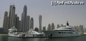 [P11] Dubai Marina » foto by Iulian-007
 - 
<span class="allrVoted glyphicon glyphicon-heart hidden" id="av543159"></span>
<a class="m-l-10 hidden" id="sv543159" onclick="voting_Foto_DelVot(,543159,3199)" role="button">șterge vot <span class="glyphicon glyphicon-remove"></span></a>
<a id="v9543159" class=" c-red"  onclick="voting_Foto_SetVot(543159)" role="button"><span class="glyphicon glyphicon-heart-empty"></span> <b>LIKE</b> = Votează poza</a> <img class="hidden"  id="f543159W9" src="/imagini/loader.gif" border="0" /><span class="AjErrMes hidden" id="e543159ErM"></span>
