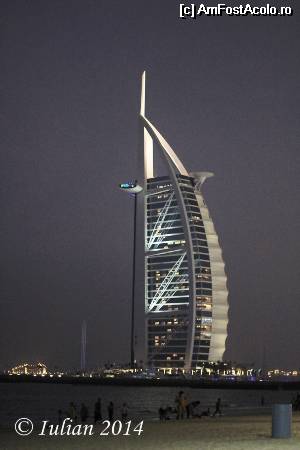 [P13] Dubai - Burj Al Arab
hotelul de 7 stele » foto by Iulian-007
 - 
<span class="allrVoted glyphicon glyphicon-heart hidden" id="av543161"></span>
<a class="m-l-10 hidden" id="sv543161" onclick="voting_Foto_DelVot(,543161,3199)" role="button">șterge vot <span class="glyphicon glyphicon-remove"></span></a>
<a id="v9543161" class=" c-red"  onclick="voting_Foto_SetVot(543161)" role="button"><span class="glyphicon glyphicon-heart-empty"></span> <b>LIKE</b> = Votează poza</a> <img class="hidden"  id="f543161W9" src="/imagini/loader.gif" border="0" /><span class="AjErrMes hidden" id="e543161ErM"></span>