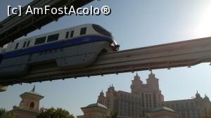 [P11] Urcati in monorail si... vizitati Atlantis The Palm.  » foto by Mena
 - 
<span class="allrVoted glyphicon glyphicon-heart hidden" id="av937414"></span>
<a class="m-l-10 hidden" id="sv937414" onclick="voting_Foto_DelVot(,937414,3199)" role="button">șterge vot <span class="glyphicon glyphicon-remove"></span></a>
<a id="v9937414" class=" c-red"  onclick="voting_Foto_SetVot(937414)" role="button"><span class="glyphicon glyphicon-heart-empty"></span> <b>LIKE</b> = Votează poza</a> <img class="hidden"  id="f937414W9" src="/imagini/loader.gif" border="0" /><span class="AjErrMes hidden" id="e937414ErM"></span>