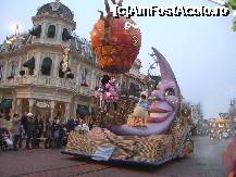 [P10] parada - cel mai emotionant si frumos lucru de la disneyland » foto by guesswhoo*
 - 
<span class="allrVoted glyphicon glyphicon-heart hidden" id="av246221"></span>
<a class="m-l-10 hidden" id="sv246221" onclick="voting_Foto_DelVot(,246221,3203)" role="button">șterge vot <span class="glyphicon glyphicon-remove"></span></a>
<a id="v9246221" class=" c-red"  onclick="voting_Foto_SetVot(246221)" role="button"><span class="glyphicon glyphicon-heart-empty"></span> <b>LIKE</b> = Votează poza</a> <img class="hidden"  id="f246221W9" src="/imagini/loader.gif" border="0" /><span class="AjErrMes hidden" id="e246221ErM"></span>