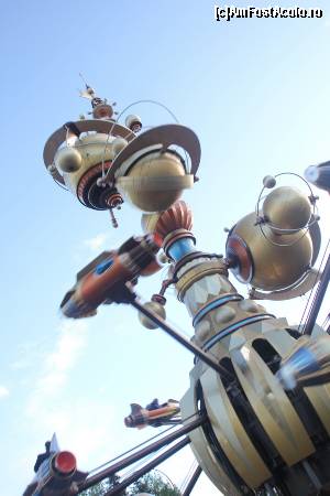 [P08] Orbitron, rachete in miscare » foto by IoanaV
 - 
<span class="allrVoted glyphicon glyphicon-heart hidden" id="av619059"></span>
<a class="m-l-10 hidden" id="sv619059" onclick="voting_Foto_DelVot(,619059,3203)" role="button">șterge vot <span class="glyphicon glyphicon-remove"></span></a>
<a id="v9619059" class=" c-red"  onclick="voting_Foto_SetVot(619059)" role="button"><span class="glyphicon glyphicon-heart-empty"></span> <b>LIKE</b> = Votează poza</a> <img class="hidden"  id="f619059W9" src="/imagini/loader.gif" border="0" /><span class="AjErrMes hidden" id="e619059ErM"></span>
