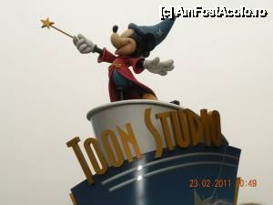 [P03] Mickey Mouse la Toon Studio » foto by cdiana
 - 
<span class="allrVoted glyphicon glyphicon-heart hidden" id="av433235"></span>
<a class="m-l-10 hidden" id="sv433235" onclick="voting_Foto_DelVot(,433235,3203)" role="button">șterge vot <span class="glyphicon glyphicon-remove"></span></a>
<a id="v9433235" class=" c-red"  onclick="voting_Foto_SetVot(433235)" role="button"><span class="glyphicon glyphicon-heart-empty"></span> <b>LIKE</b> = Votează poza</a> <img class="hidden"  id="f433235W9" src="/imagini/loader.gif" border="0" /><span class="AjErrMes hidden" id="e433235ErM"></span>