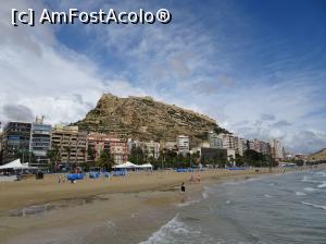 P01 [SEP-2019] Castillo de Santa Bárbara – Castelul văzut de pe plaja Postiguet