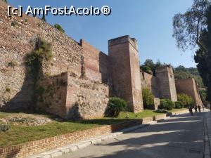 [P87] Pe lângă zidurile Alcazaba, spre Castelul Gibralfaro.  » foto by Aurici
 - 
<span class="allrVoted glyphicon glyphicon-heart hidden" id="av1103834"></span>
<a class="m-l-10 hidden" id="sv1103834" onclick="voting_Foto_DelVot(,1103834,3219)" role="button">șterge vot <span class="glyphicon glyphicon-remove"></span></a>
<a id="v91103834" class=" c-red"  onclick="voting_Foto_SetVot(1103834)" role="button"><span class="glyphicon glyphicon-heart-empty"></span> <b>LIKE</b> = Votează poza</a> <img class="hidden"  id="f1103834W9" src="/imagini/loader.gif" border="0" /><span class="AjErrMes hidden" id="e1103834ErM"></span>