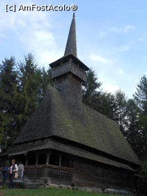 [P40] Maramureș - Biserica de lemn din Muzeul Satului maramureșean. » foto by iulianic
 - 
<span class="allrVoted glyphicon glyphicon-heart hidden" id="av1327685"></span>
<a class="m-l-10 hidden" id="sv1327685" onclick="voting_Foto_DelVot(,1327685,3234)" role="button">șterge vot <span class="glyphicon glyphicon-remove"></span></a>
<a id="v91327685" class=" c-red"  onclick="voting_Foto_SetVot(1327685)" role="button"><span class="glyphicon glyphicon-heart-empty"></span> <b>LIKE</b> = Votează poza</a> <img class="hidden"  id="f1327685W9" src="/imagini/loader.gif" border="0" /><span class="AjErrMes hidden" id="e1327685ErM"></span>