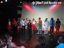 [P04] Echipa de animatori in timpul unui show muzical / costume » foto by catalinx
 - 
<span class="allrVoted glyphicon glyphicon-heart hidden" id="av142357"></span>
<a class="m-l-10 hidden" id="sv142357" onclick="voting_Foto_DelVot(,142357,3296)" role="button">șterge vot <span class="glyphicon glyphicon-remove"></span></a>
<a id="v9142357" class=" c-red"  onclick="voting_Foto_SetVot(142357)" role="button"><span class="glyphicon glyphicon-heart-empty"></span> <b>LIKE</b> = Votează poza</a> <img class="hidden"  id="f142357W9" src="/imagini/loader.gif" border="0" /><span class="AjErrMes hidden" id="e142357ErM"></span>
