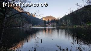 [P06] Lacul cu o mie de culori » foto by DOINITA
 - 
<span class="allrVoted glyphicon glyphicon-heart hidden" id="av1046340"></span>
<a class="m-l-10 hidden" id="sv1046340" onclick="voting_Foto_DelVot(,1046340,3314)" role="button">șterge vot <span class="glyphicon glyphicon-remove"></span></a>
<a id="v91046340" class=" c-red"  onclick="voting_Foto_SetVot(1046340)" role="button"><span class="glyphicon glyphicon-heart-empty"></span> <b>LIKE</b> = Votează poza</a> <img class="hidden"  id="f1046340W9" src="/imagini/loader.gif" border="0" /><span class="AjErrMes hidden" id="e1046340ErM"></span>