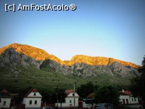 [P16] Apus de soare la Rimetea, Piatra Secuiului in bataia soarelui » foto by simplegirl
 - 
<span class="allrVoted glyphicon glyphicon-heart hidden" id="av1004023"></span>
<a class="m-l-10 hidden" id="sv1004023" onclick="voting_Foto_DelVot(,1004023,3336)" role="button">șterge vot <span class="glyphicon glyphicon-remove"></span></a>
<a id="v91004023" class=" c-red"  onclick="voting_Foto_SetVot(1004023)" role="button"><span class="glyphicon glyphicon-heart-empty"></span> <b>LIKE</b> = Votează poza</a> <img class="hidden"  id="f1004023W9" src="/imagini/loader.gif" border="0" /><span class="AjErrMes hidden" id="e1004023ErM"></span>