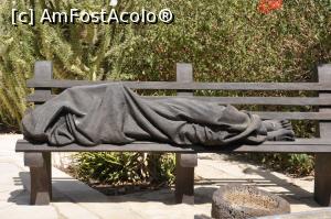 [P03] Statuia ' Homeless Jesus' la Capernaum - Casa Sfintilor Petru si Andrei sau Casa lui Isus - Israel » foto by Diaura*
 - 
<span class="allrVoted glyphicon glyphicon-heart hidden" id="av1060184"></span>
<a class="m-l-10 hidden" id="sv1060184" onclick="voting_Foto_DelVot(,1060184,3380)" role="button">șterge vot <span class="glyphicon glyphicon-remove"></span></a>
<a id="v91060184" class=" c-red"  onclick="voting_Foto_SetVot(1060184)" role="button"><span class="glyphicon glyphicon-heart-empty"></span> <b>LIKE</b> = Votează poza</a> <img class="hidden"  id="f1060184W9" src="/imagini/loader.gif" border="0" /><span class="AjErrMes hidden" id="e1060184ErM"></span>