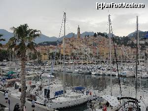 [P07] Menton - vedere de pe ziduri » foto by andi1972
 - 
<span class="allrVoted glyphicon glyphicon-heart hidden" id="av510174"></span>
<a class="m-l-10 hidden" id="sv510174" onclick="voting_Foto_DelVot(,510174,3404)" role="button">șterge vot <span class="glyphicon glyphicon-remove"></span></a>
<a id="v9510174" class=" c-red"  onclick="voting_Foto_SetVot(510174)" role="button"><span class="glyphicon glyphicon-heart-empty"></span> <b>LIKE</b> = Votează poza</a> <img class="hidden"  id="f510174W9" src="/imagini/loader.gif" border="0" /><span class="AjErrMes hidden" id="e510174ErM"></span>