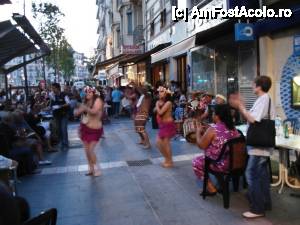 [P03] Nisa - spectacol de dansuri polineziene în cadrul Festival de la Musique, în Place Massena » foto by Carmen Ion
 - 
<span class="allrVoted glyphicon glyphicon-heart hidden" id="av582681"></span>
<a class="m-l-10 hidden" id="sv582681" onclick="voting_Foto_DelVot(,582681,3404)" role="button">șterge vot <span class="glyphicon glyphicon-remove"></span></a>
<a id="v9582681" class=" c-red"  onclick="voting_Foto_SetVot(582681)" role="button"><span class="glyphicon glyphicon-heart-empty"></span> <b>LIKE</b> = Votează poza</a> <img class="hidden"  id="f582681W9" src="/imagini/loader.gif" border="0" /><span class="AjErrMes hidden" id="e582681ErM"></span>