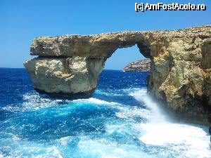 [P06] Azure Window,Gozo » foto by popescuionut
 - 
<span class="allrVoted glyphicon glyphicon-heart hidden" id="av340375"></span>
<a class="m-l-10 hidden" id="sv340375" onclick="voting_Foto_DelVot(,340375,3405)" role="button">șterge vot <span class="glyphicon glyphicon-remove"></span></a>
<a id="v9340375" class=" c-red"  onclick="voting_Foto_SetVot(340375)" role="button"><span class="glyphicon glyphicon-heart-empty"></span> <b>LIKE</b> = Votează poza</a> <img class="hidden"  id="f340375W9" src="/imagini/loader.gif" border="0" /><span class="AjErrMes hidden" id="e340375ErM"></span>