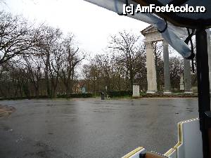[P09] arc de triumf în Vila Borghese » foto by marocanu21
 - 
<span class="allrVoted glyphicon glyphicon-heart hidden" id="av485166"></span>
<a class="m-l-10 hidden" id="sv485166" onclick="voting_Foto_DelVot(,485166,3406)" role="button">șterge vot <span class="glyphicon glyphicon-remove"></span></a>
<a id="v9485166" class=" c-red"  onclick="voting_Foto_SetVot(485166)" role="button"><span class="glyphicon glyphicon-heart-empty"></span> <b>LIKE</b> = Votează poza</a> <img class="hidden"  id="f485166W9" src="/imagini/loader.gif" border="0" /><span class="AjErrMes hidden" id="e485166ErM"></span>