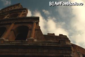 [P35] O părticică din Colosseum, ce nu este sub schele. Arrividerci Roma, poate mă voi răzgândi!  » foto by ariciu*
 - 
<span class="allrVoted glyphicon glyphicon-heart hidden" id="av488106"></span>
<a class="m-l-10 hidden" id="sv488106" onclick="voting_Foto_DelVot(,488106,3406)" role="button">șterge vot <span class="glyphicon glyphicon-remove"></span></a>
<a id="v9488106" class=" c-red"  onclick="voting_Foto_SetVot(488106)" role="button"><span class="glyphicon glyphicon-heart-empty"></span> <b>LIKE</b> = Votează poza</a> <img class="hidden"  id="f488106W9" src="/imagini/loader.gif" border="0" /><span class="AjErrMes hidden" id="e488106ErM"></span>