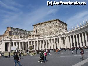 [P27] Coada pentru intrare in B. St. Pietro » foto by MaraPara
 - 
<span class="allrVoted glyphicon glyphicon-heart hidden" id="av504050"></span>
<a class="m-l-10 hidden" id="sv504050" onclick="voting_Foto_DelVot(,504050,3406)" role="button">șterge vot <span class="glyphicon glyphicon-remove"></span></a>
<a id="v9504050" class=" c-red"  onclick="voting_Foto_SetVot(504050)" role="button"><span class="glyphicon glyphicon-heart-empty"></span> <b>LIKE</b> = Votează poza</a> <img class="hidden"  id="f504050W9" src="/imagini/loader.gif" border="0" /><span class="AjErrMes hidden" id="e504050ErM"></span>