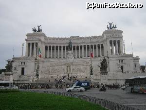 [P13] 'Tortul de nunta' - Monumentul lui Victor Emanuel al II -lea, unificatorul Italiei » foto by bica adriana
 - 
<span class="allrVoted glyphicon glyphicon-heart hidden" id="av698079"></span>
<a class="m-l-10 hidden" id="sv698079" onclick="voting_Foto_DelVot(,698079,3406)" role="button">șterge vot <span class="glyphicon glyphicon-remove"></span></a>
<a id="v9698079" class=" c-red"  onclick="voting_Foto_SetVot(698079)" role="button"><span class="glyphicon glyphicon-heart-empty"></span> <b>LIKE</b> = Votează poza</a> <img class="hidden"  id="f698079W9" src="/imagini/loader.gif" border="0" /><span class="AjErrMes hidden" id="e698079ErM"></span>