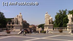 [P30] Capitoliu. Castor si Polux vazuti din spate.  » foto by ovidiuyepi
 - 
<span class="allrVoted glyphicon glyphicon-heart hidden" id="av969598"></span>
<a class="m-l-10 hidden" id="sv969598" onclick="voting_Foto_DelVot(,969598,3406)" role="button">șterge vot <span class="glyphicon glyphicon-remove"></span></a>
<a id="v9969598" class=" c-red"  onclick="voting_Foto_SetVot(969598)" role="button"><span class="glyphicon glyphicon-heart-empty"></span> <b>LIKE</b> = Votează poza</a> <img class="hidden"  id="f969598W9" src="/imagini/loader.gif" border="0" /><span class="AjErrMes hidden" id="e969598ErM"></span>