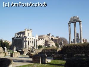 P21 [FEB-2017] De sus, vedere asupra Templeleor lui Antoninus şi Faustina (stânga) şi cel al lui Castor şi Polux (dreapta) 