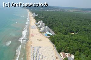 [P03] Plaja Albena-de sus » foto by AZE
 - 
<span class="allrVoted glyphicon glyphicon-heart hidden" id="av752542"></span>
<a class="m-l-10 hidden" id="sv752542" onclick="voting_Foto_DelVot(,752542,3407)" role="button">șterge vot <span class="glyphicon glyphicon-remove"></span></a>
<a id="v9752542" class=" c-red"  onclick="voting_Foto_SetVot(752542)" role="button"><span class="glyphicon glyphicon-heart-empty"></span> <b>LIKE</b> = Votează poza</a> <img class="hidden"  id="f752542W9" src="/imagini/loader.gif" border="0" /><span class="AjErrMes hidden" id="e752542ErM"></span>