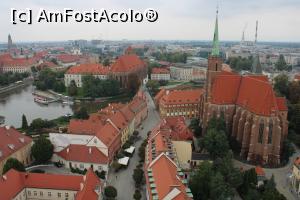 [P34] Wroclaw, Colegiata Sfintei Cruci din sec. 13 și Biserica Sf. Bartolomeu este o singură clădire dar cu două biserici pe nivel, pozată din Turnul Catedralei Sf. Ioan Botezătorul » foto by mprofeanu
 - 
<span class="allrVoted glyphicon glyphicon-heart hidden" id="av1330338"></span>
<a class="m-l-10 hidden" id="sv1330338" onclick="voting_Foto_DelVot(,1330338,3411)" role="button">șterge vot <span class="glyphicon glyphicon-remove"></span></a>
<a id="v91330338" class=" c-red"  onclick="voting_Foto_SetVot(1330338)" role="button"><span class="glyphicon glyphicon-heart-empty"></span> <b>LIKE</b> = Votează poza</a> <img class="hidden"  id="f1330338W9" src="/imagini/loader.gif" border="0" /><span class="AjErrMes hidden" id="e1330338ErM"></span>