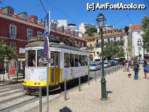 [P12] Tramvai linga Plaza de Comercio » foto by alb1573
 - 
<span class="allrVoted glyphicon glyphicon-heart hidden" id="av475098"></span>
<a class="m-l-10 hidden" id="sv475098" onclick="voting_Foto_DelVot(,475098,3414)" role="button">șterge vot <span class="glyphicon glyphicon-remove"></span></a>
<a id="v9475098" class=" c-red"  onclick="voting_Foto_SetVot(475098)" role="button"><span class="glyphicon glyphicon-heart-empty"></span> <b>LIKE</b> = Votează poza</a> <img class="hidden"  id="f475098W9" src="/imagini/loader.gif" border="0" /><span class="AjErrMes hidden" id="e475098ErM"></span>