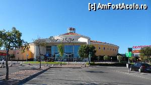 [P20] un alt mall la coborarea spre Setubal de pe podul Vasco da Gama- Montjic » foto by amero
 - 
<span class="allrVoted glyphicon glyphicon-heart hidden" id="av366383"></span>
<a class="m-l-10 hidden" id="sv366383" onclick="voting_Foto_DelVot(,366383,3414)" role="button">șterge vot <span class="glyphicon glyphicon-remove"></span></a>
<a id="v9366383" class=" c-red"  onclick="voting_Foto_SetVot(366383)" role="button"><span class="glyphicon glyphicon-heart-empty"></span> <b>LIKE</b> = Votează poza</a> <img class="hidden"  id="f366383W9" src="/imagini/loader.gif" border="0" /><span class="AjErrMes hidden" id="e366383ErM"></span>