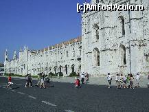 [P02] Lisabona - Monasteiro dos Jeronimos. Turisti romani indreptandu-se spre intrare. » foto by iulianic
 - 
<span class="allrVoted glyphicon glyphicon-heart hidden" id="av313211"></span>
<a class="m-l-10 hidden" id="sv313211" onclick="voting_Foto_DelVot(,313211,3414)" role="button">șterge vot <span class="glyphicon glyphicon-remove"></span></a>
<a id="v9313211" class=" c-red"  onclick="voting_Foto_SetVot(313211)" role="button"><span class="glyphicon glyphicon-heart-empty"></span> <b>LIKE</b> = Votează poza</a> <img class="hidden"  id="f313211W9" src="/imagini/loader.gif" border="0" /><span class="AjErrMes hidden" id="e313211ErM"></span>