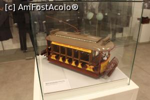 [P59] Lisabona, Museu da Carris, secțiunea 1, macheta primului tramvai electric din 1901, l-am văzut și în mărime naturală...  » foto by mprofeanu
 - 
<span class="allrVoted glyphicon glyphicon-heart hidden" id="av1003333"></span>
<a class="m-l-10 hidden" id="sv1003333" onclick="voting_Foto_DelVot(,1003333,3414)" role="button">șterge vot <span class="glyphicon glyphicon-remove"></span></a>
<a id="v91003333" class=" c-red"  onclick="voting_Foto_SetVot(1003333)" role="button"><span class="glyphicon glyphicon-heart-empty"></span> <b>LIKE</b> = Votează poza</a> <img class="hidden"  id="f1003333W9" src="/imagini/loader.gif" border="0" /><span class="AjErrMes hidden" id="e1003333ErM"></span>