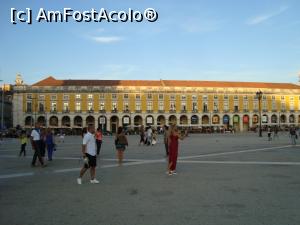[P01] Lisabona e galbena in Piata Comertului, invadata de lumina, la gurile raului Tejo » foto by mireille
 - 
<span class="allrVoted glyphicon glyphicon-heart hidden" id="av823962"></span>
<a class="m-l-10 hidden" id="sv823962" onclick="voting_Foto_DelVot(,823962,3414)" role="button">șterge vot <span class="glyphicon glyphicon-remove"></span></a>
<a id="v9823962" class=" c-red"  onclick="voting_Foto_SetVot(823962)" role="button"><span class="glyphicon glyphicon-heart-empty"></span> <b>LIKE</b> = Votează poza</a> <img class="hidden"  id="f823962W9" src="/imagini/loader.gif" border="0" /><span class="AjErrMes hidden" id="e823962ErM"></span>