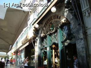 [P01] Cafe A Brasiliera in cartierul Chiado -deschisa in 1905, cafeneaua preferata a lui Fernando Pessoa, unde el servea licoarea neagra.  » foto by mireille
 - 
<span class="allrVoted glyphicon glyphicon-heart hidden" id="av835868"></span>
<a class="m-l-10 hidden" id="sv835868" onclick="voting_Foto_DelVot(,835868,3414)" role="button">șterge vot <span class="glyphicon glyphicon-remove"></span></a>
<a id="v9835868" class=" c-red"  onclick="voting_Foto_SetVot(835868)" role="button"><span class="glyphicon glyphicon-heart-empty"></span> <b>LIKE</b> = Votează poza</a> <img class="hidden"  id="f835868W9" src="/imagini/loader.gif" border="0" /><span class="AjErrMes hidden" id="e835868ErM"></span>