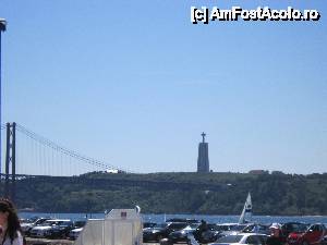 [P20] Din cartierul Belem, vedere asupra podului'25 Aprilie'peste fluvioul Tejo si statuia lui Cristos-Cristo Rey- asemanatoare cu cea din Rio de Janeiro » foto by bica adriana
 - 
<span class="allrVoted glyphicon glyphicon-heart hidden" id="av513534"></span>
<a class="m-l-10 hidden" id="sv513534" onclick="voting_Foto_DelVot(,513534,3414)" role="button">șterge vot <span class="glyphicon glyphicon-remove"></span></a>
<a id="v9513534" class=" c-red"  onclick="voting_Foto_SetVot(513534)" role="button"><span class="glyphicon glyphicon-heart-empty"></span> <b>LIKE</b> = Votează poza</a> <img class="hidden"  id="f513534W9" src="/imagini/loader.gif" border="0" /><span class="AjErrMes hidden" id="e513534ErM"></span>
