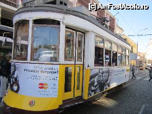 [P21] Celebrul 'Electrico 28'tramvai de epoca- ne duce in nu mai putinul celebru cartier Alfama » foto by bica adriana
 - 
<span class="allrVoted glyphicon glyphicon-heart hidden" id="av513535"></span>
<a class="m-l-10 hidden" id="sv513535" onclick="voting_Foto_DelVot(,513535,3414)" role="button">șterge vot <span class="glyphicon glyphicon-remove"></span></a>
<a id="v9513535" class=" c-red"  onclick="voting_Foto_SetVot(513535)" role="button"><span class="glyphicon glyphicon-heart-empty"></span> <b>LIKE</b> = Votează poza</a> <img class="hidden"  id="f513535W9" src="/imagini/loader.gif" border="0" /><span class="AjErrMes hidden" id="e513535ErM"></span>