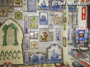 [P26] Suveniruri din placute de azulejos, iar vederile din pluta » foto by bica adriana
 - 
<span class="allrVoted glyphicon glyphicon-heart hidden" id="av513540"></span>
<a class="m-l-10 hidden" id="sv513540" onclick="voting_Foto_DelVot(,513540,3414)" role="button">șterge vot <span class="glyphicon glyphicon-remove"></span></a>
<a id="v9513540" class=" c-red"  onclick="voting_Foto_SetVot(513540)" role="button"><span class="glyphicon glyphicon-heart-empty"></span> <b>LIKE</b> = Votează poza</a> <img class="hidden"  id="f513540W9" src="/imagini/loader.gif" border="0" /><span class="AjErrMes hidden" id="e513540ErM"></span>
