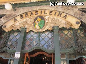 [P61] Celebra cafenea 'A BRASILEIRA'unde isi bea pe vremuri cafeaua poetulFernando Pessoa, a carui statuie se afla in fata cafenelei » foto by bica adriana
 - 
<span class="allrVoted glyphicon glyphicon-heart hidden" id="av513575"></span>
<a class="m-l-10 hidden" id="sv513575" onclick="voting_Foto_DelVot(,513575,3414)" role="button">șterge vot <span class="glyphicon glyphicon-remove"></span></a>
<a id="v9513575" class=" c-red"  onclick="voting_Foto_SetVot(513575)" role="button"><span class="glyphicon glyphicon-heart-empty"></span> <b>LIKE</b> = Votează poza</a> <img class="hidden"  id="f513575W9" src="/imagini/loader.gif" border="0" /><span class="AjErrMes hidden" id="e513575ErM"></span>