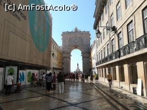 [P19] Rua Augusta și Arco do Rua Augusta » foto by Mika
 - 
<span class="allrVoted glyphicon glyphicon-heart hidden" id="av1121741"></span>
<a class="m-l-10 hidden" id="sv1121741" onclick="voting_Foto_DelVot(,1121741,3414)" role="button">șterge vot <span class="glyphicon glyphicon-remove"></span></a>
<a id="v91121741" class=" c-red"  onclick="voting_Foto_SetVot(1121741)" role="button"><span class="glyphicon glyphicon-heart-empty"></span> <b>LIKE</b> = Votează poza</a> <img class="hidden"  id="f1121741W9" src="/imagini/loader.gif" border="0" /><span class="AjErrMes hidden" id="e1121741ErM"></span>