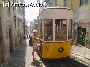 [P05] Bairro Alto - Ascensor da Bica » foto by Mika
 - 
<span class="allrVoted glyphicon glyphicon-heart hidden" id="av1121727"></span>
<a class="m-l-10 hidden" id="sv1121727" onclick="voting_Foto_DelVot(,1121727,3414)" role="button">șterge vot <span class="glyphicon glyphicon-remove"></span></a>
<a id="v91121727" class=" c-red"  onclick="voting_Foto_SetVot(1121727)" role="button"><span class="glyphicon glyphicon-heart-empty"></span> <b>LIKE</b> = Votează poza</a> <img class="hidden"  id="f1121727W9" src="/imagini/loader.gif" border="0" /><span class="AjErrMes hidden" id="e1121727ErM"></span>