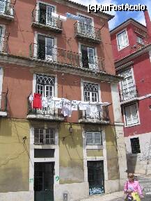 [P31] CASA IN LISABONA IN  BAIXA » foto by Michi
 - 
<span class="allrVoted glyphicon glyphicon-heart hidden" id="av170353"></span>
<a class="m-l-10 hidden" id="sv170353" onclick="voting_Foto_DelVot(,170353,3414)" role="button">șterge vot <span class="glyphicon glyphicon-remove"></span></a>
<a id="v9170353" class=" c-red"  onclick="voting_Foto_SetVot(170353)" role="button"><span class="glyphicon glyphicon-heart-empty"></span> <b>LIKE</b> = Votează poza</a> <img class="hidden"  id="f170353W9" src="/imagini/loader.gif" border="0" /><span class="AjErrMes hidden" id="e170353ErM"></span>