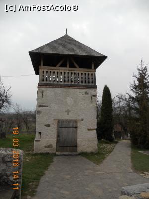 [P08] Biserica Densus- un turn aflat in curtea bisericii » foto by zlatna
 - 
<span class="allrVoted glyphicon glyphicon-heart hidden" id="av725945"></span>
<a class="m-l-10 hidden" id="sv725945" onclick="voting_Foto_DelVot(,725945,3418)" role="button">șterge vot <span class="glyphicon glyphicon-remove"></span></a>
<a id="v9725945" class=" c-red"  onclick="voting_Foto_SetVot(725945)" role="button"><span class="glyphicon glyphicon-heart-empty"></span> <b>LIKE</b> = Votează poza</a> <img class="hidden"  id="f725945W9" src="/imagini/loader.gif" border="0" /><span class="AjErrMes hidden" id="e725945ErM"></span>