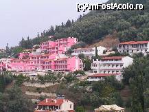 [P25] E imposibil sa ratezi Pink Palace hotel cu preturi foarte bune dar cam dubios ... cititi pe tripadvisor despre el » foto by Cristina67
 - 
<span class="allrVoted glyphicon glyphicon-heart hidden" id="av36351"></span>
<a class="m-l-10 hidden" id="sv36351" onclick="voting_Foto_DelVot(,36351,3419)" role="button">șterge vot <span class="glyphicon glyphicon-remove"></span></a>
<a id="v936351" class=" c-red"  onclick="voting_Foto_SetVot(36351)" role="button"><span class="glyphicon glyphicon-heart-empty"></span> <b>LIKE</b> = Votează poza</a> <img class="hidden"  id="f36351W9" src="/imagini/loader.gif" border="0" /><span class="AjErrMes hidden" id="e36351ErM"></span>