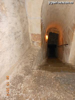 [P28] Rabat - Coborârea în catacombe.  » foto by iulianic
 - 
<span class="allrVoted glyphicon glyphicon-heart hidden" id="av567642"></span>
<a class="m-l-10 hidden" id="sv567642" onclick="voting_Foto_DelVot(,567642,3421)" role="button">șterge vot <span class="glyphicon glyphicon-remove"></span></a>
<a id="v9567642" class=" c-red"  onclick="voting_Foto_SetVot(567642)" role="button"><span class="glyphicon glyphicon-heart-empty"></span> <b>LIKE</b> = Votează poza</a> <img class="hidden"  id="f567642W9" src="/imagini/loader.gif" border="0" /><span class="AjErrMes hidden" id="e567642ErM"></span>